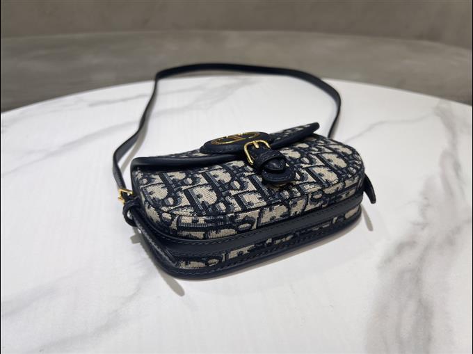 2025228Y550P21011428