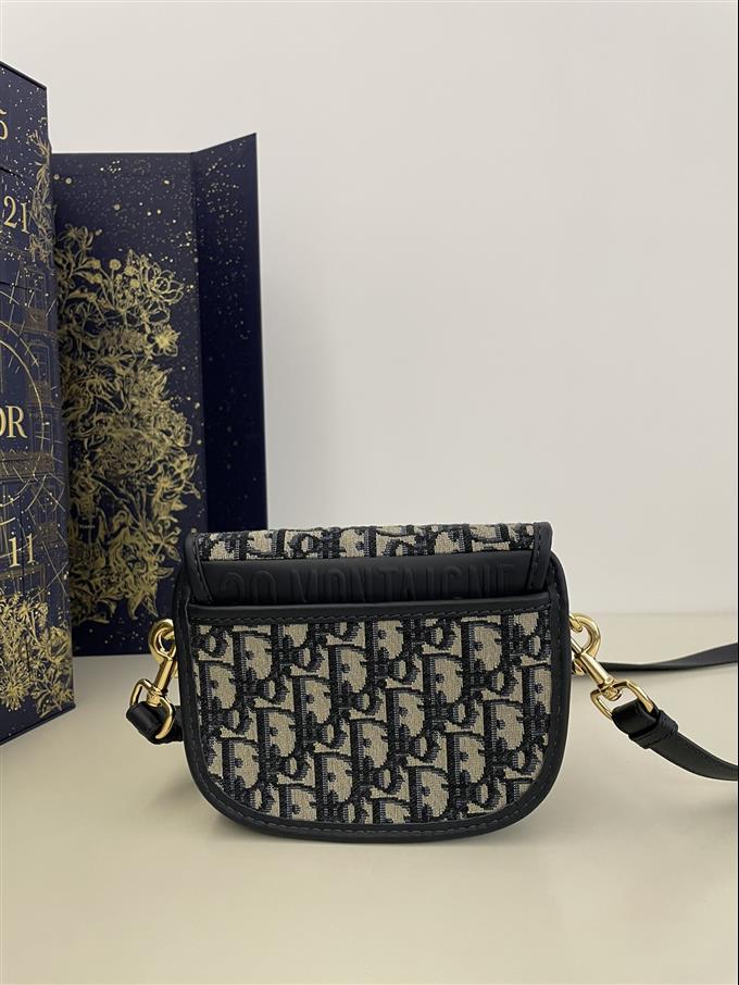 2025228Y550P21011583