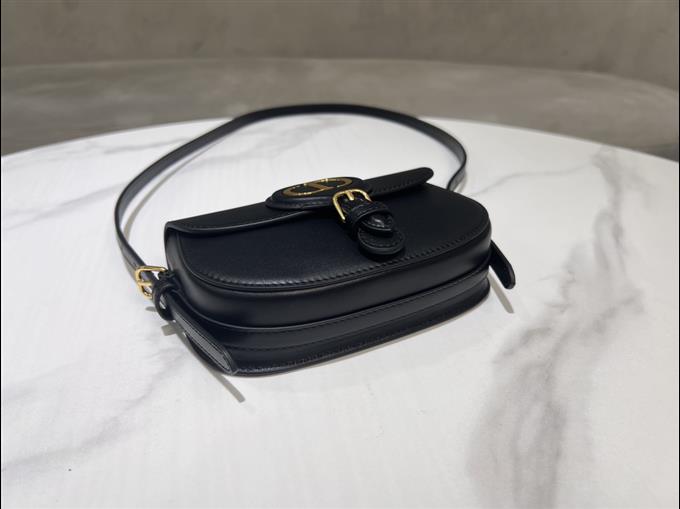 2025228Y560P21011850