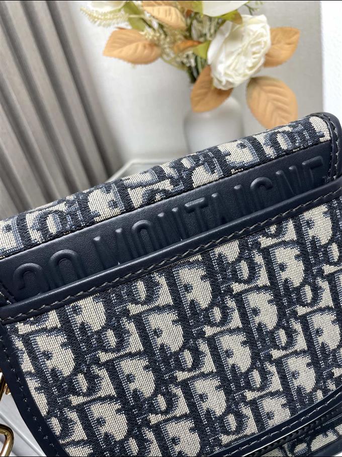 2025228Y580P21012130