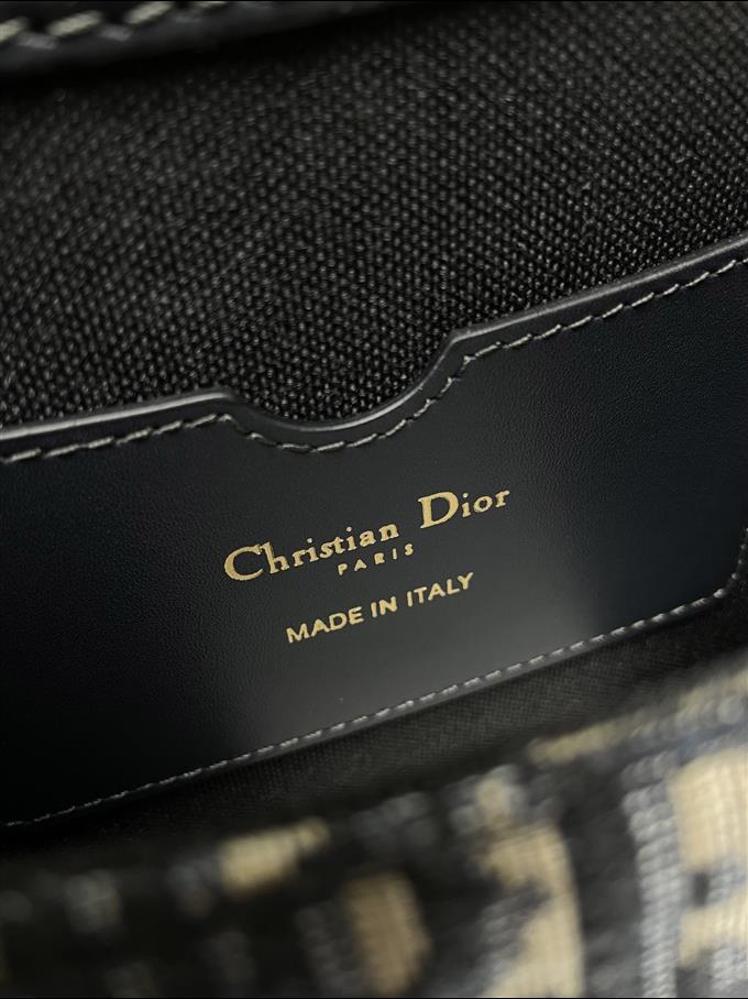 2025228Y580P21012161