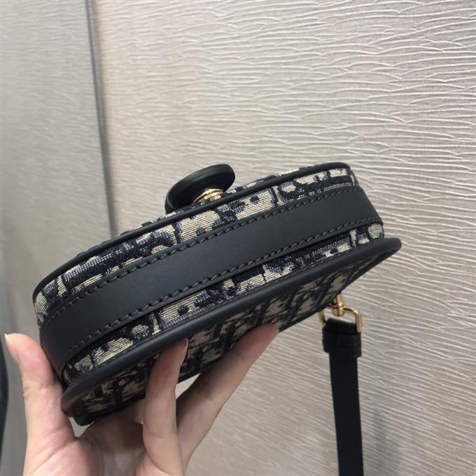 2025228Y580P21013103