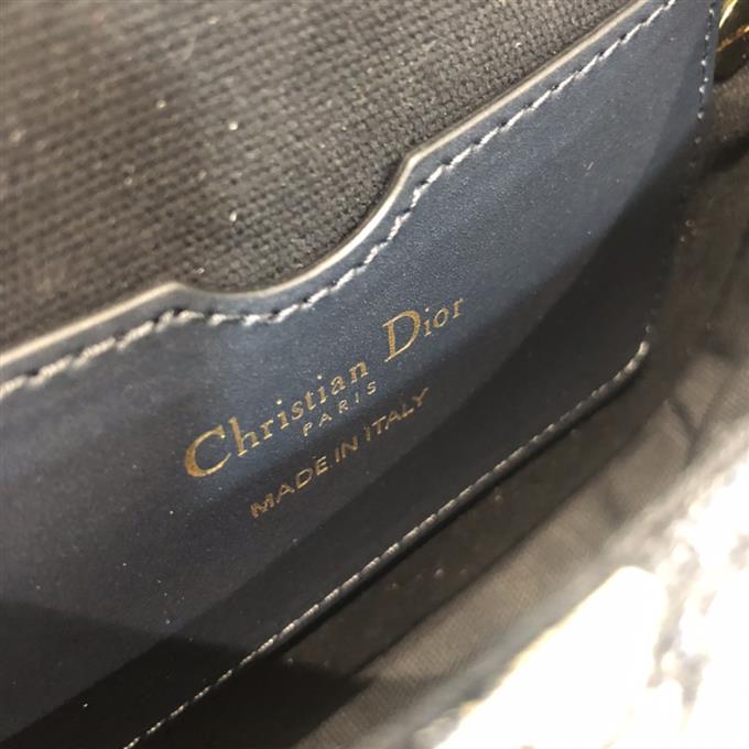 2025228Y580P21013164