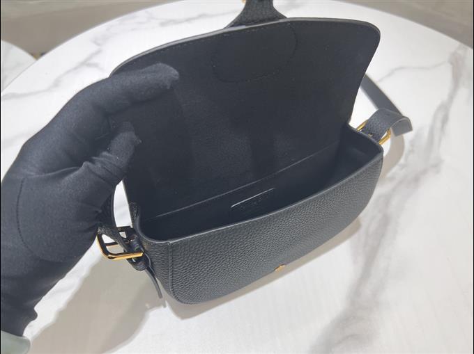 2025228Y580P21013290