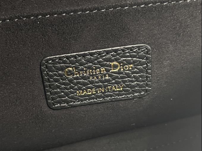 2025228Y580P21013306