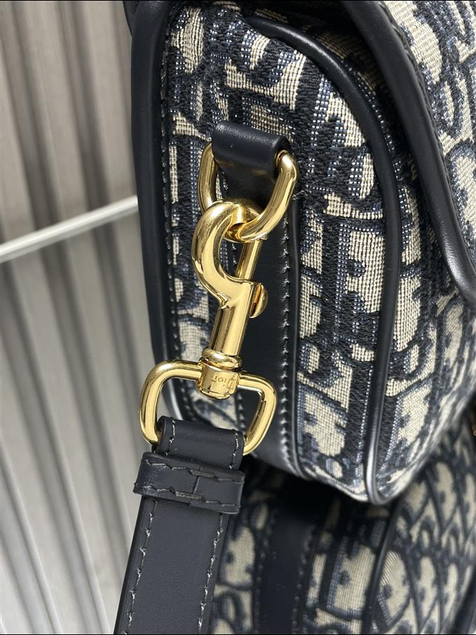 2025228Y600P21013497