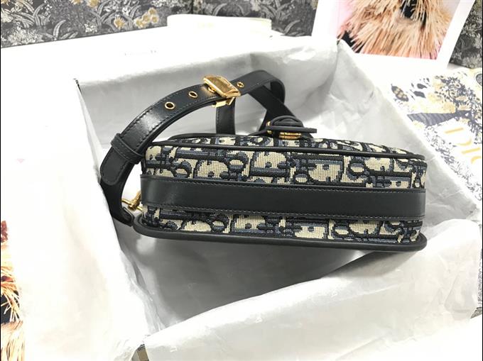 2025228Y600P21013656