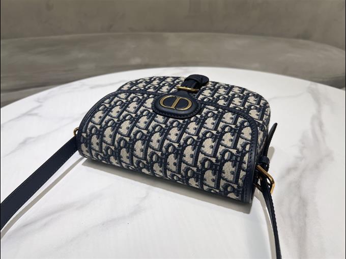 2025228Y600P21014543