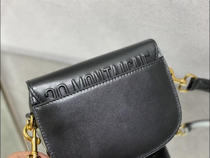 2025228Y600P21015106