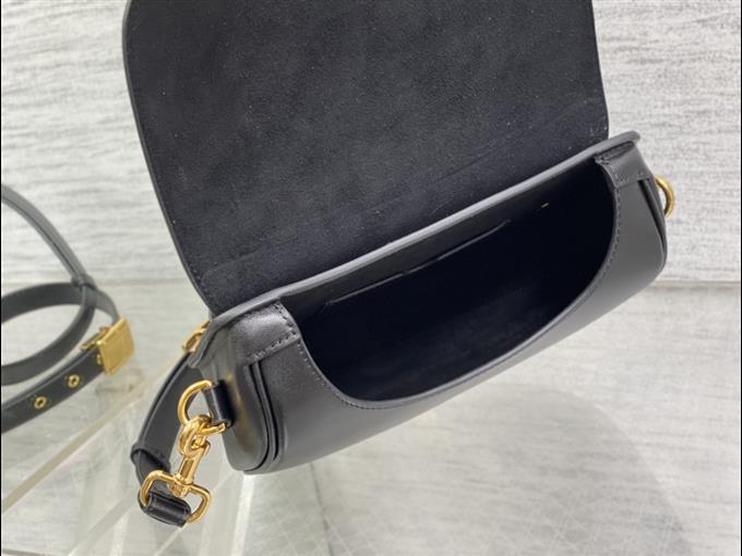 2025228Y620P21015687