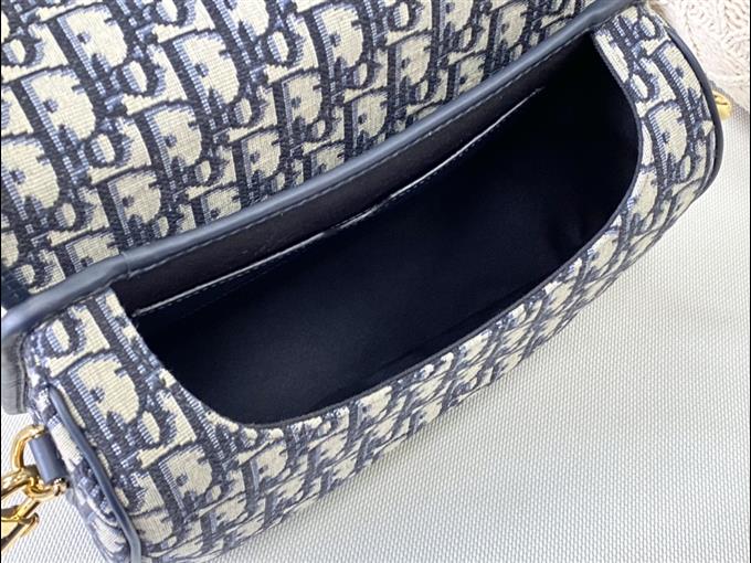 2025228Y680P21016694