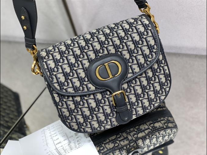 2025228Y680P21017604