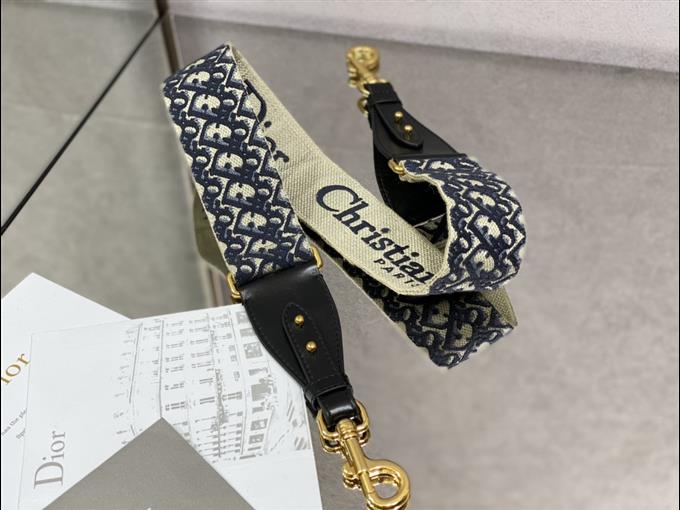 2025228Y730P21018398