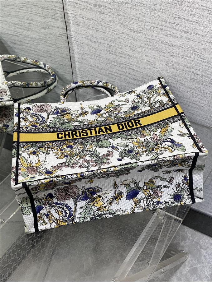 2025228Y550P212155764