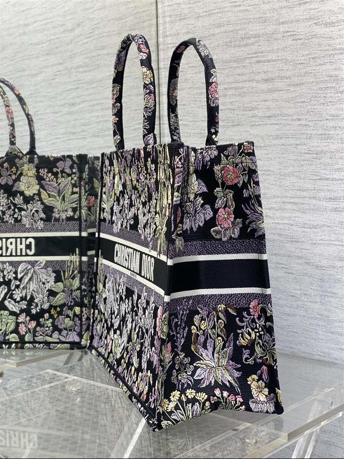 2025228Y550P21215631