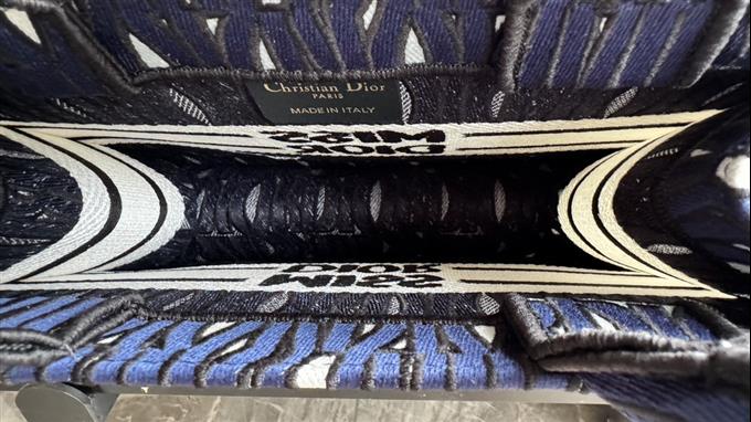 2025228Y550P212157475