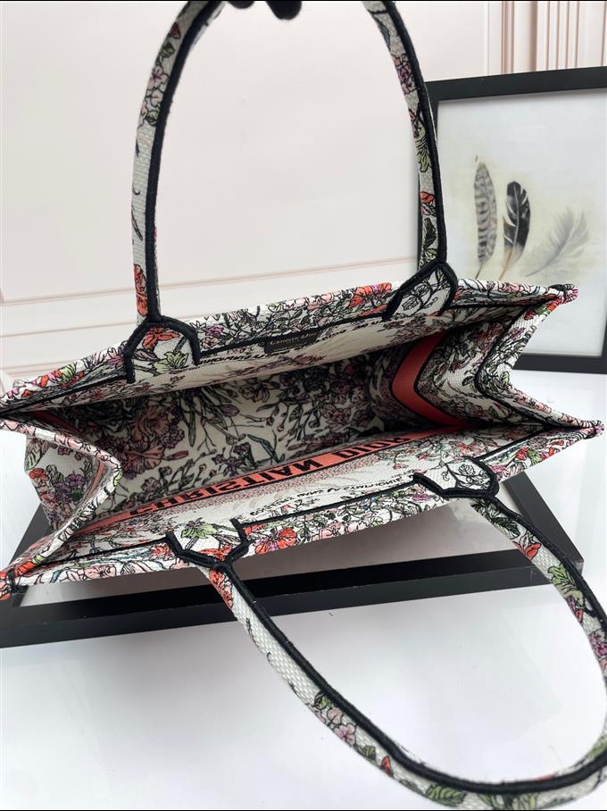 2025228Y580P203752555