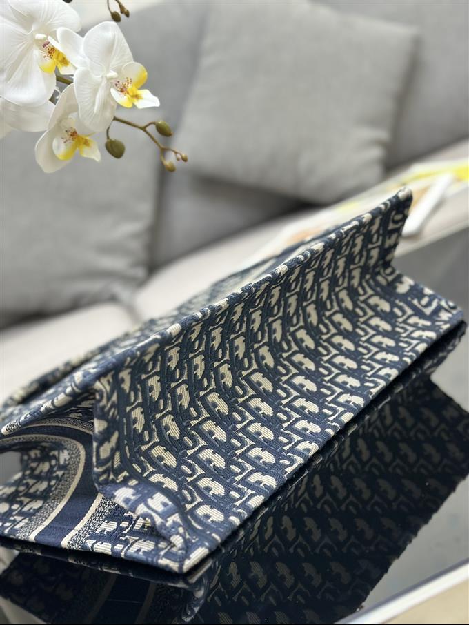 2025228Y580P203813796