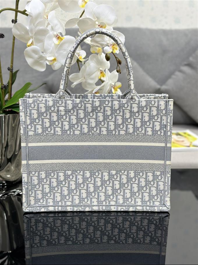 2025228Y580P203813906