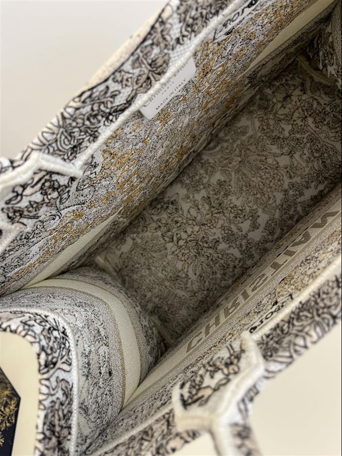 2025228Y580P21220594