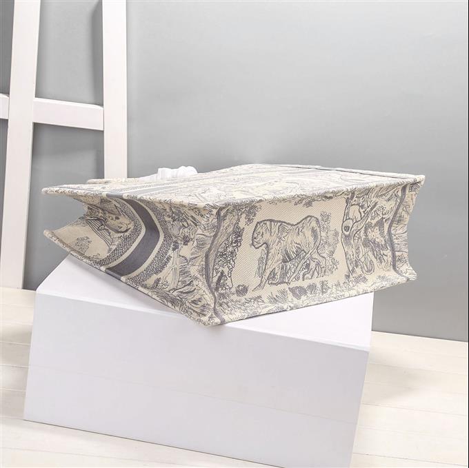 2025228Y580P21236879