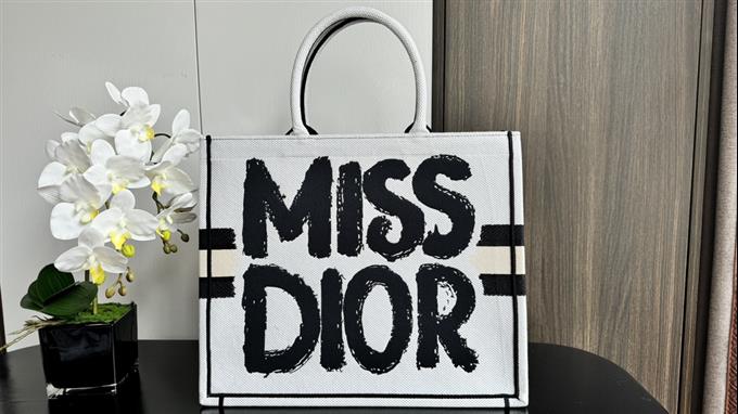 2025228Y600P203756790