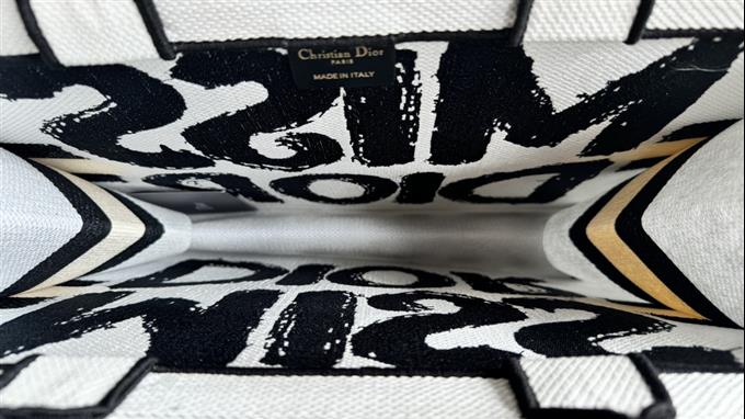 2025228Y600P203756837