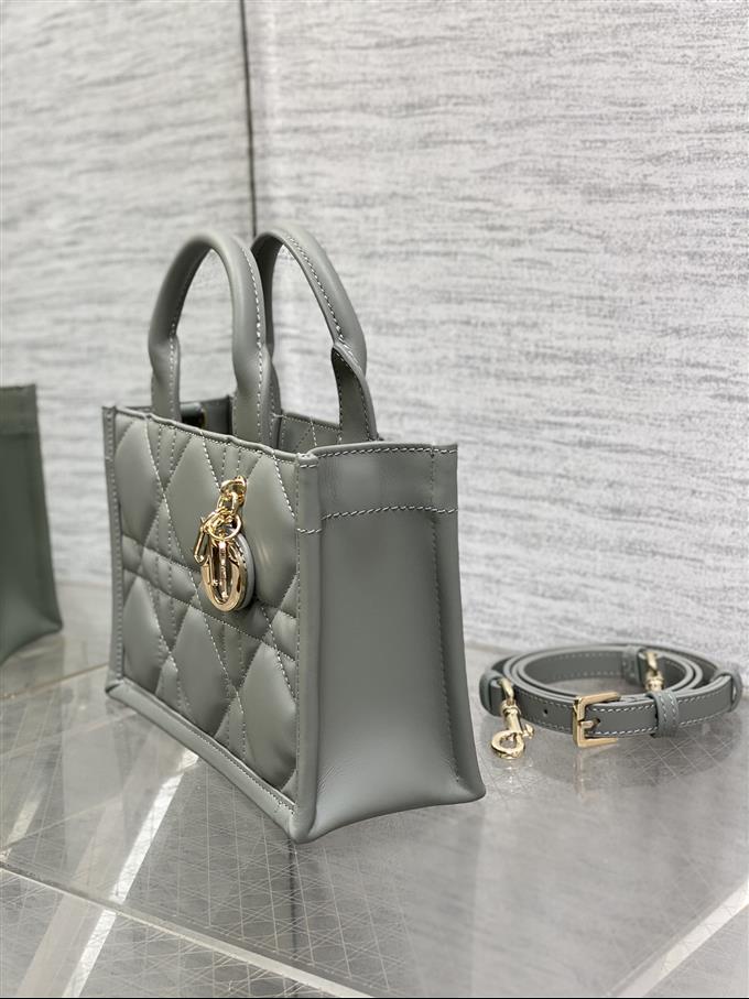 2025228Y600P20375884