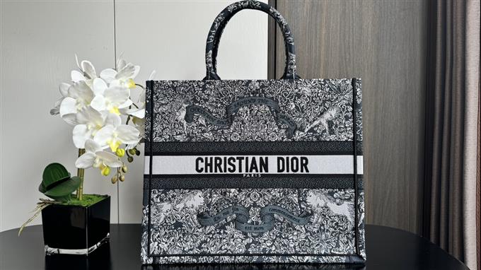 2025228Y600P203821402