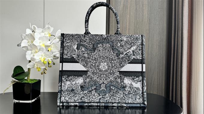 2025228Y600P203821464