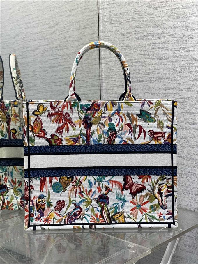 2025228Y600P203822859