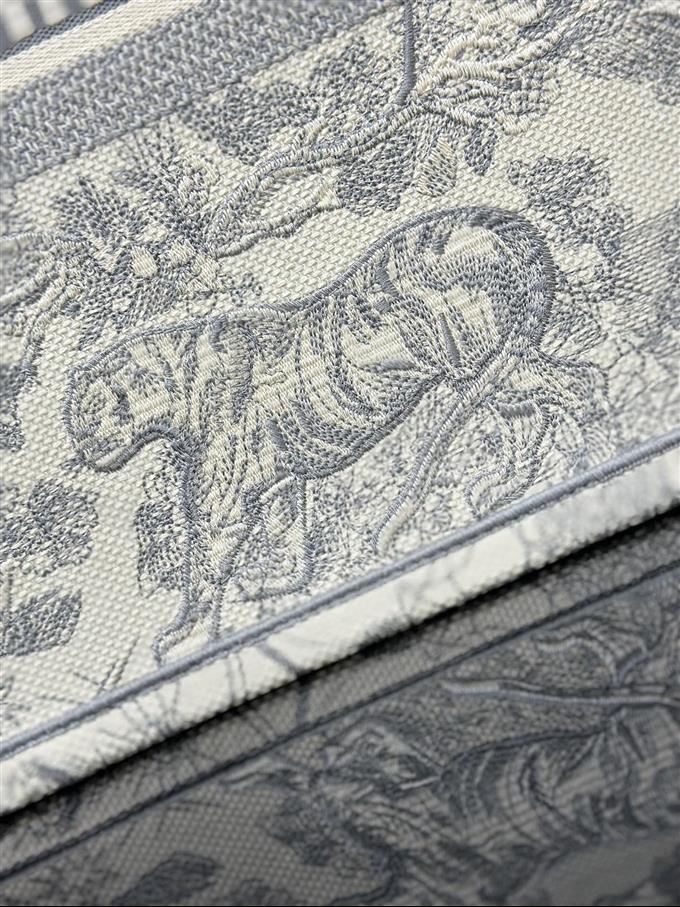 2025228Y600P203824184