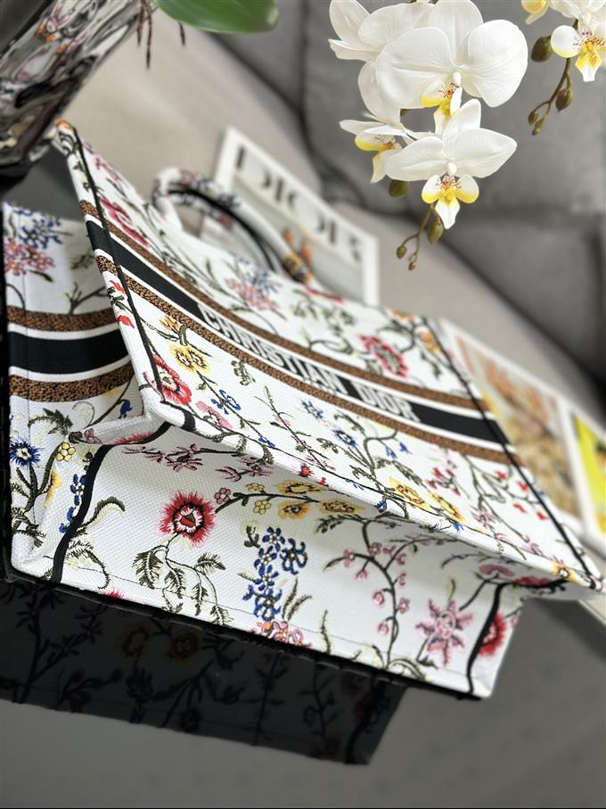 2025228Y600P203825140