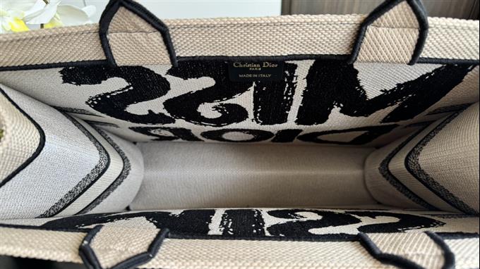 2025228Y600P203826327