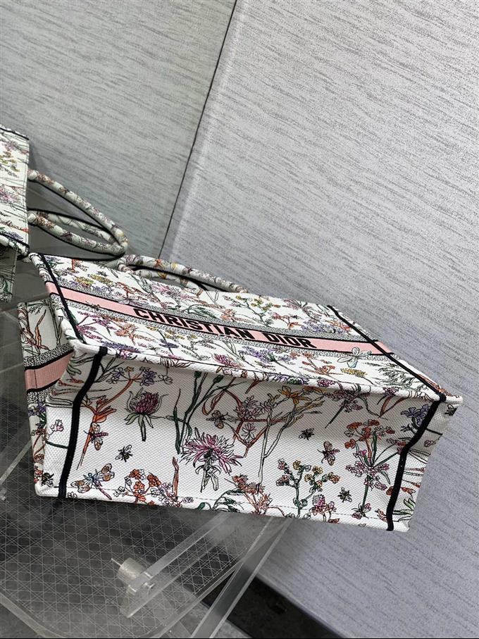 2025228Y600P203826735