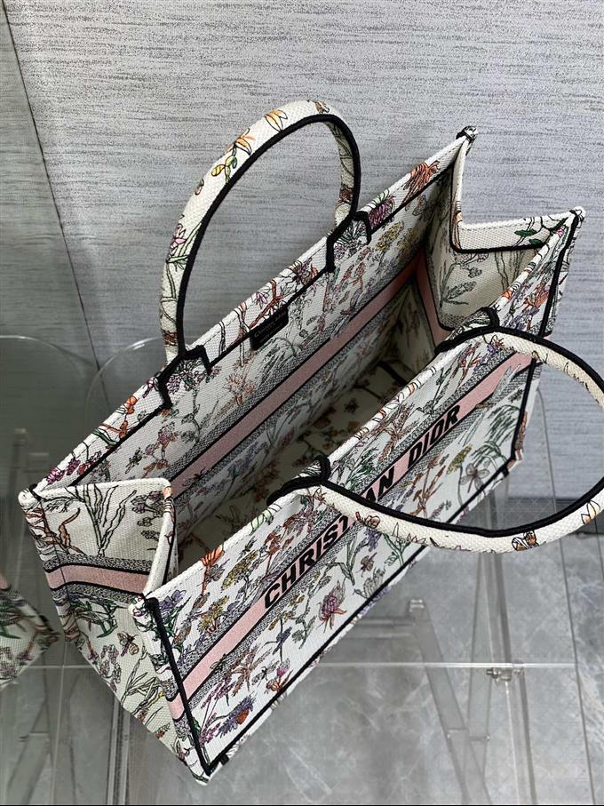 2025228Y600P203826750