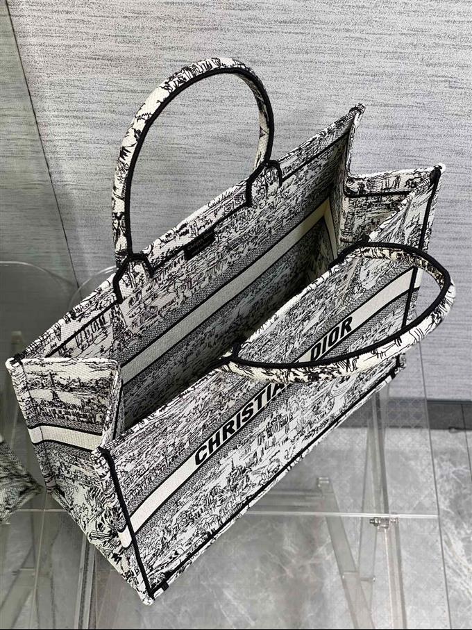 2025228Y600P203827457