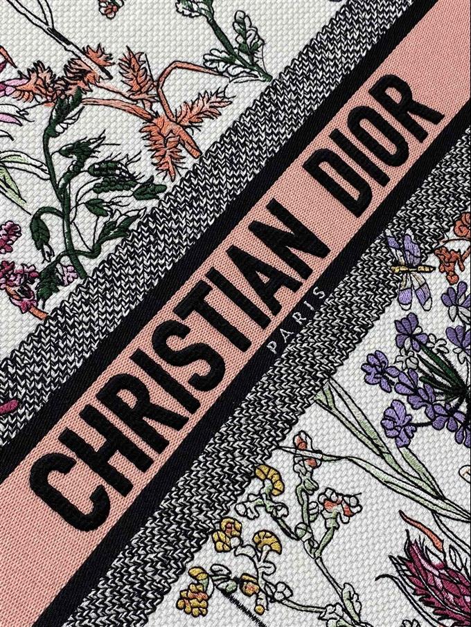 2025228Y600P212142392