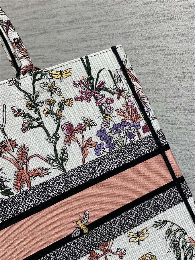 2025228Y600P212142439