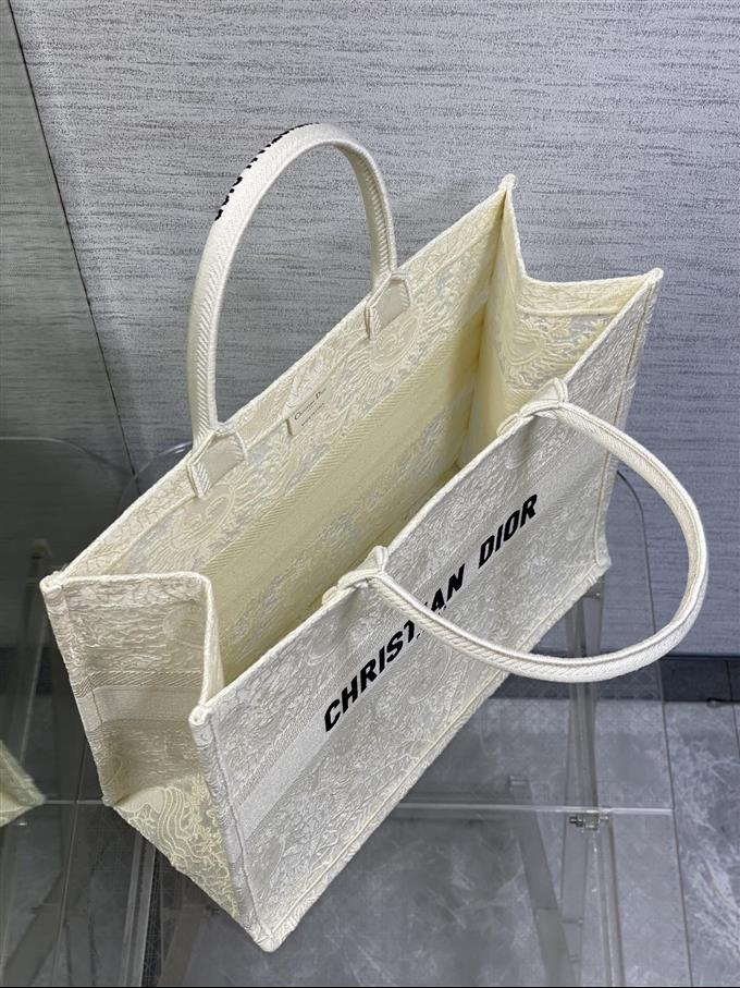 2025228Y600P212143198