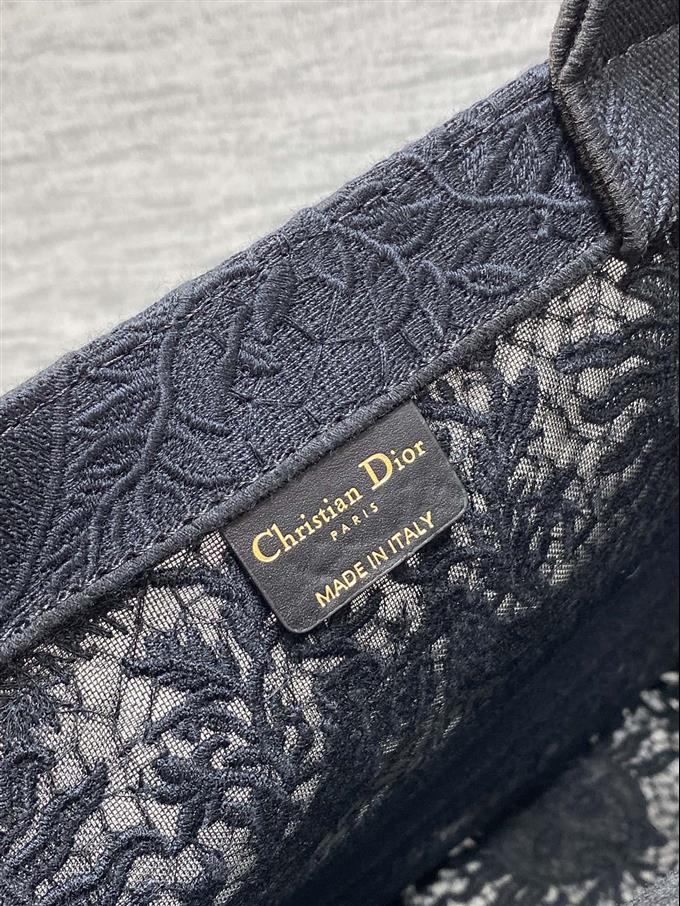 2025228Y600P212143356