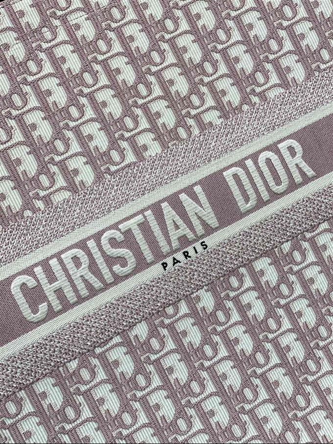 2025228Y600P212143387