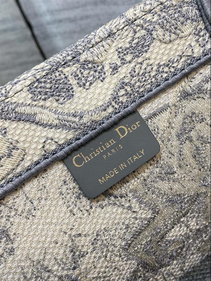 2025228Y600P212143924