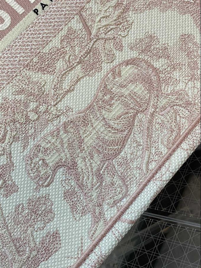 2025228Y600P212144272