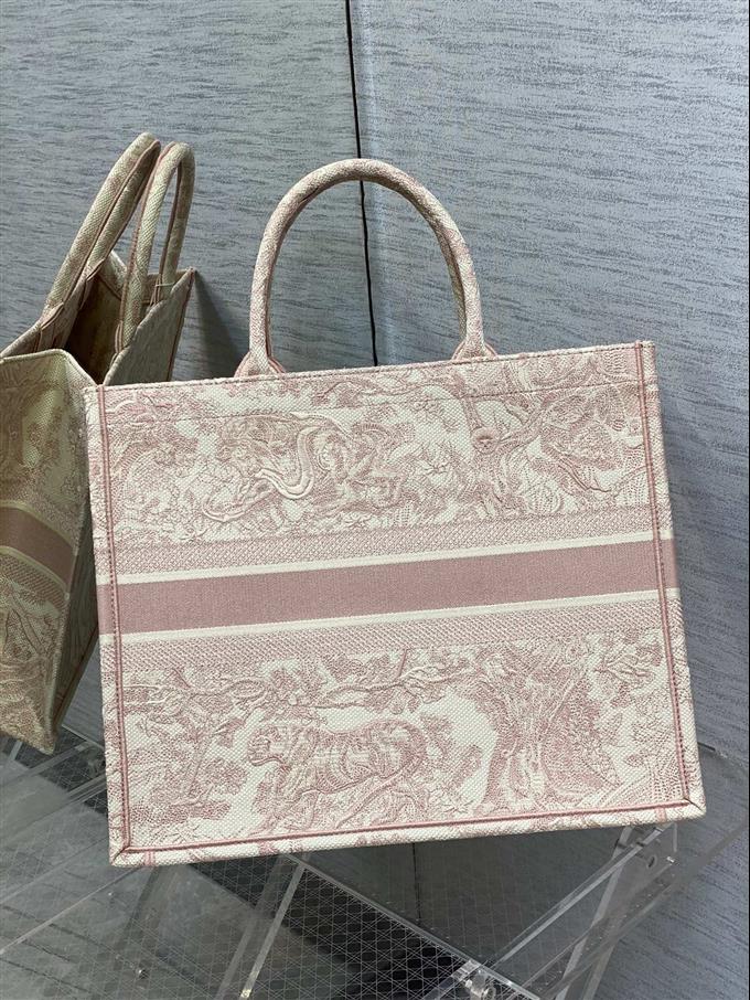 2025228Y600P212144303