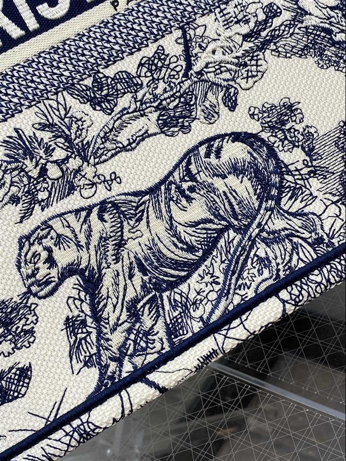 2025228Y600P212144415