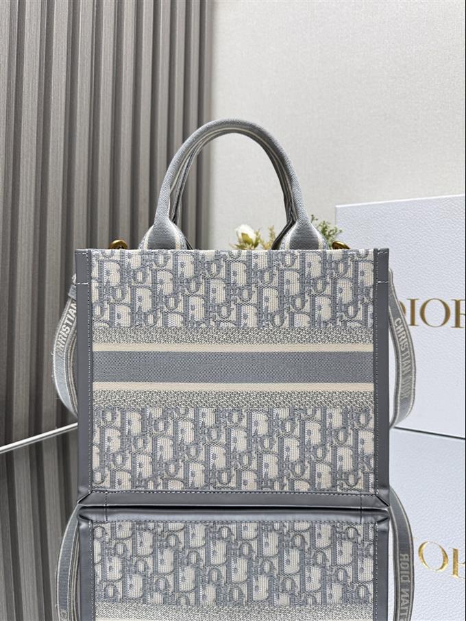 2025228Y650P203827821