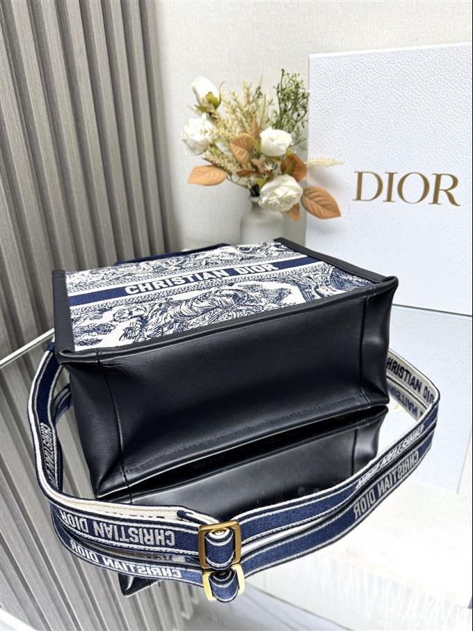 2025228Y650P203828268