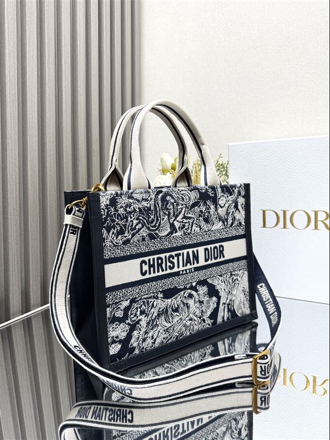 2025228Y650P20382876