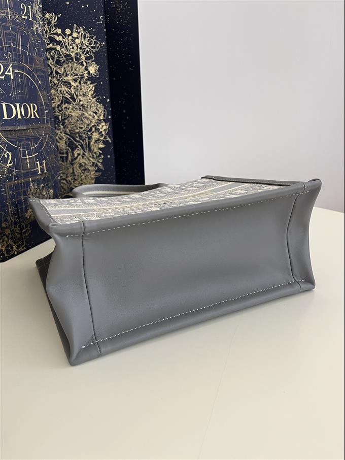 2025228Y650P21225827